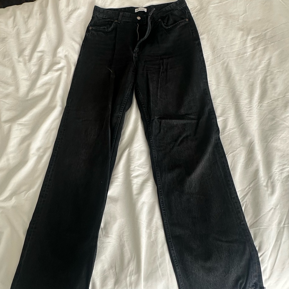 Zara TRF high rise wide leg Jean in BLACK